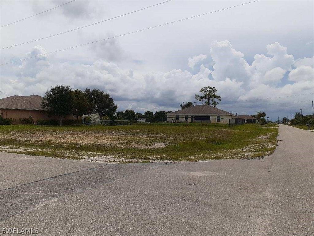 664 NW 29th Ter., Cape Coral, FL 33993