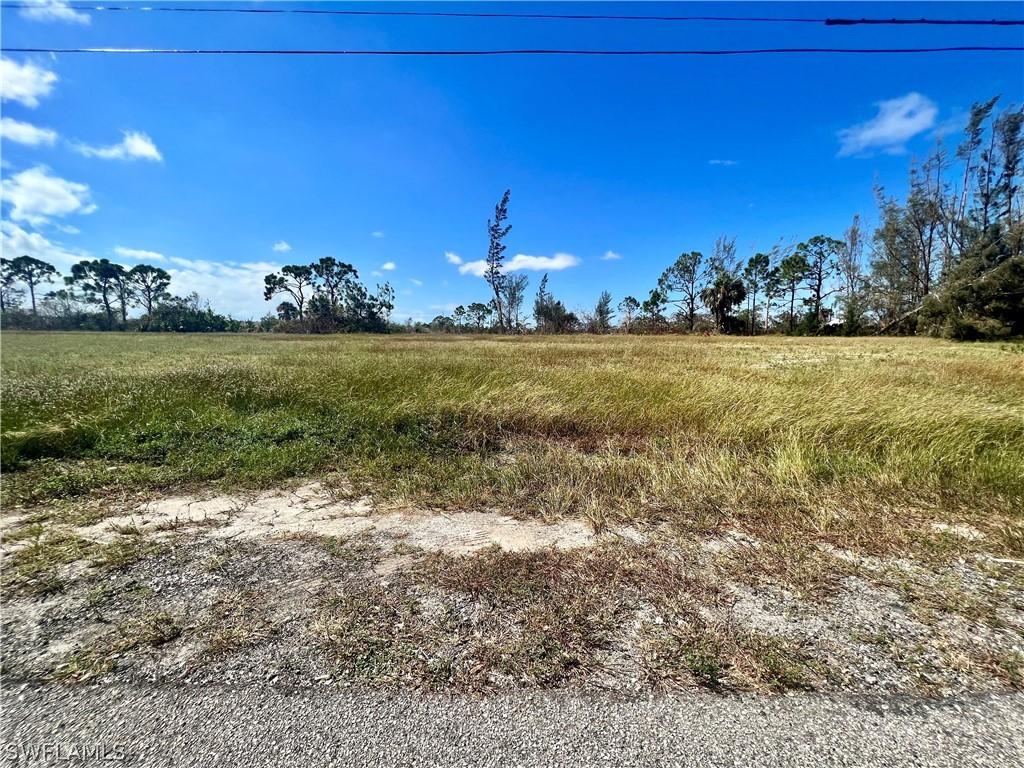 3824 NE 9th Pl., Cape Coral, FL 33909