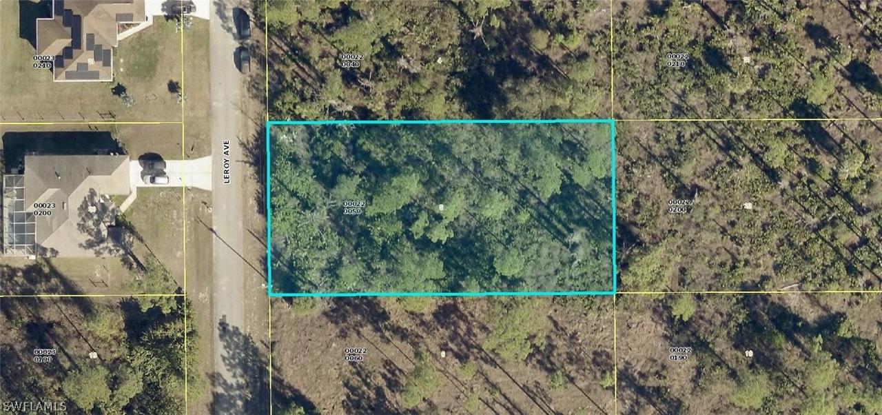 914 Leroy Ave., Lehigh Acres, FL 33972