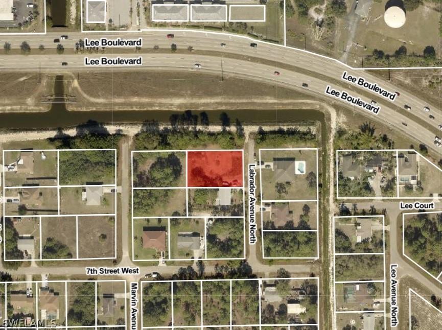 705 Labrador Ave., Lehigh Acres, FL 33971