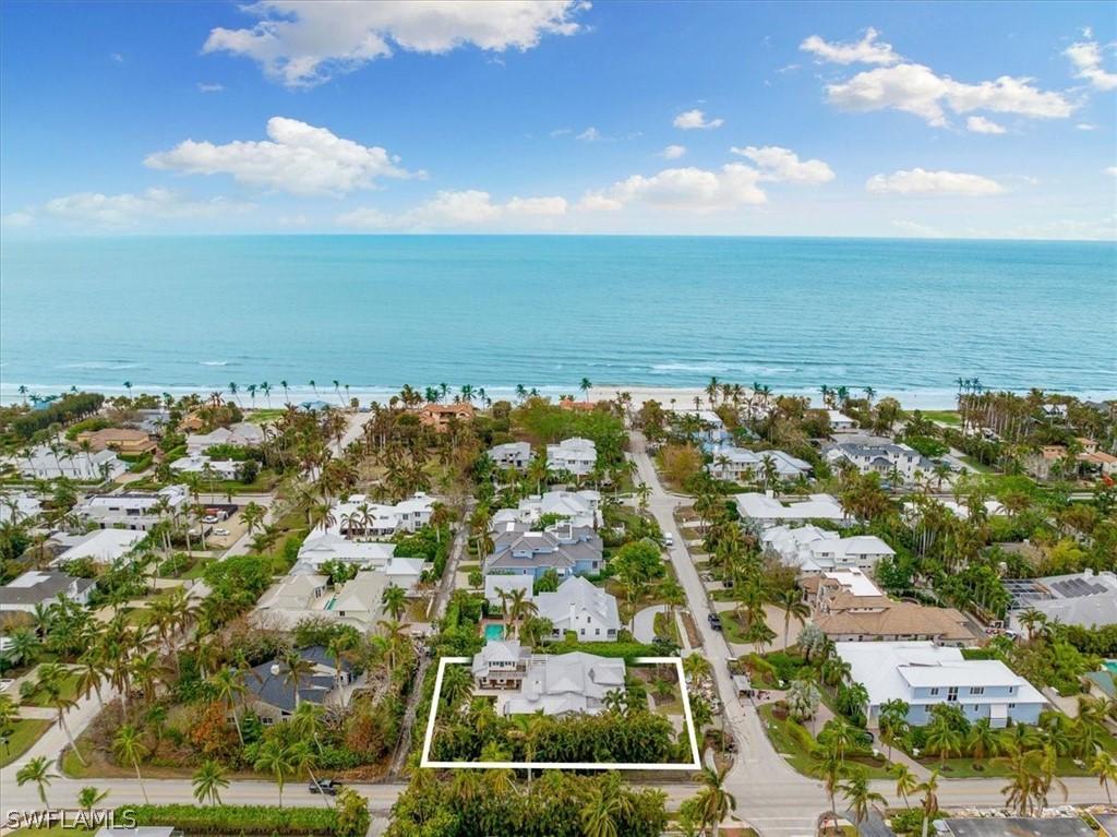 180 8th Ave., Naples, FL