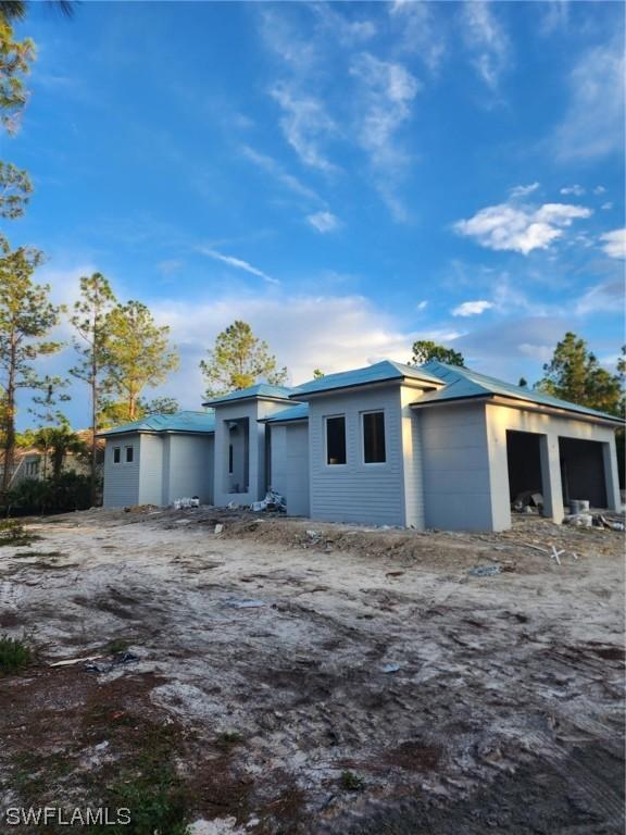 262 16th Ave., Naples, FL 34120