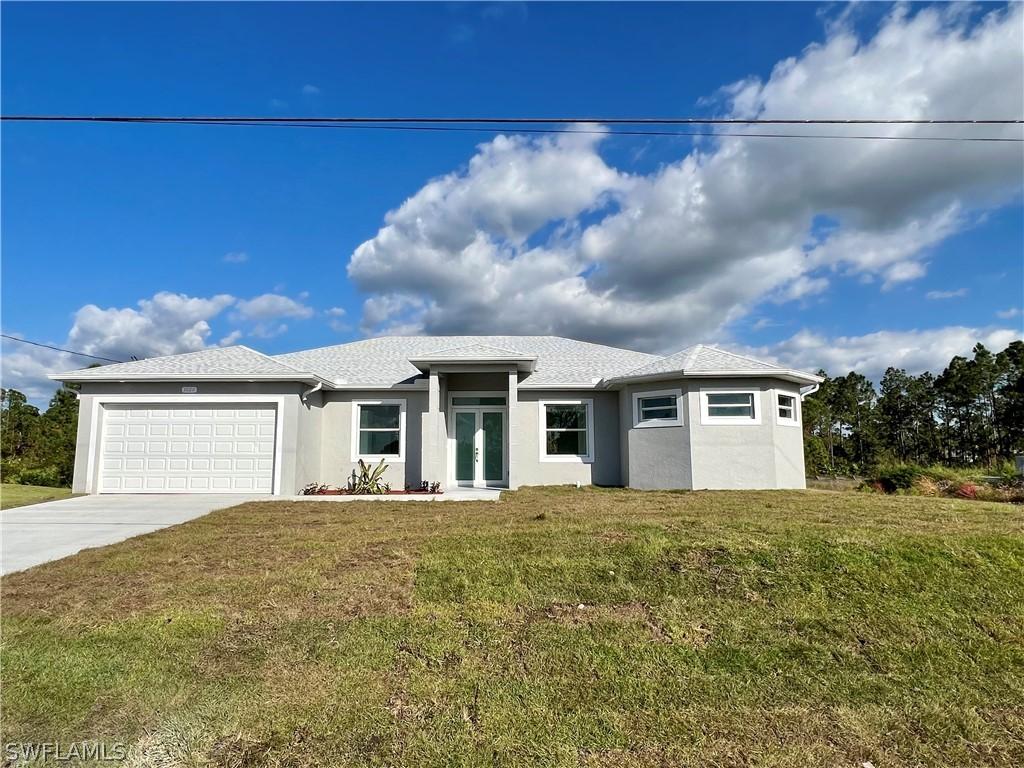 1020 Rush Ave., Lehigh Acres, FL 33972
