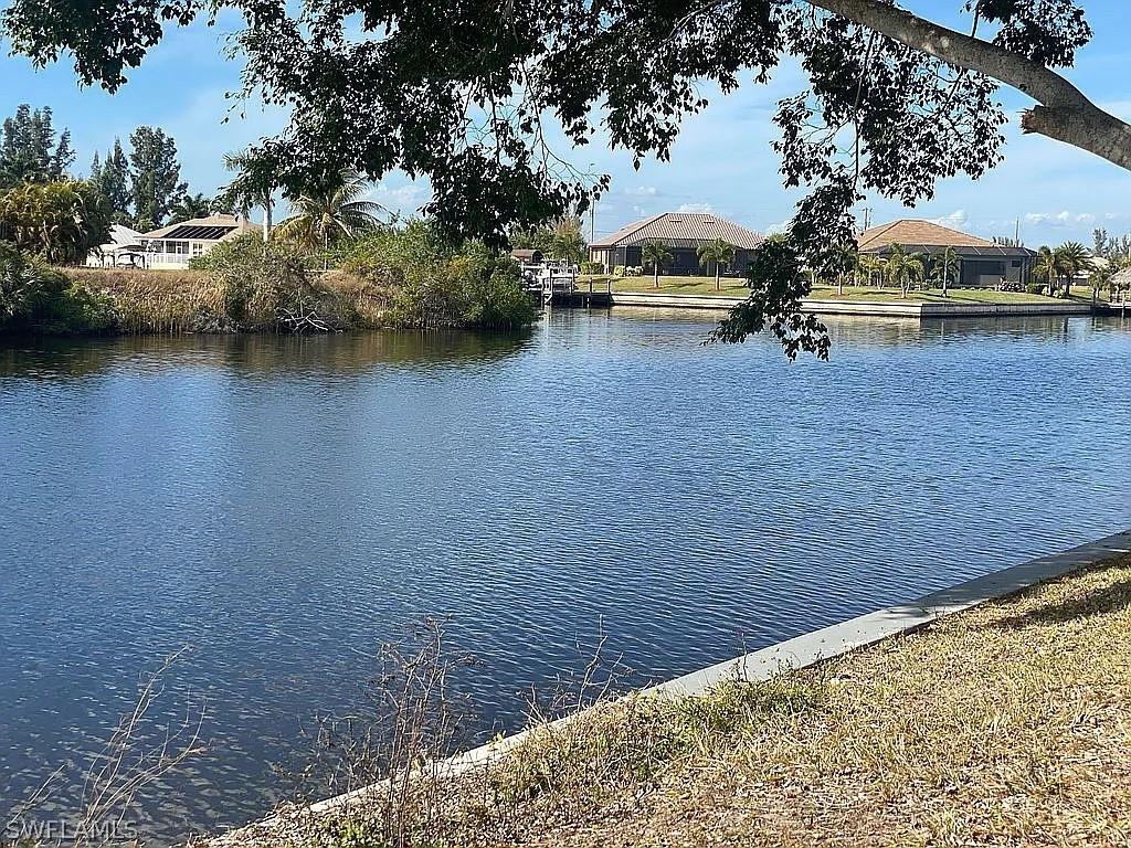 1320 NW 40th Pl., Cape Coral, FL 33993