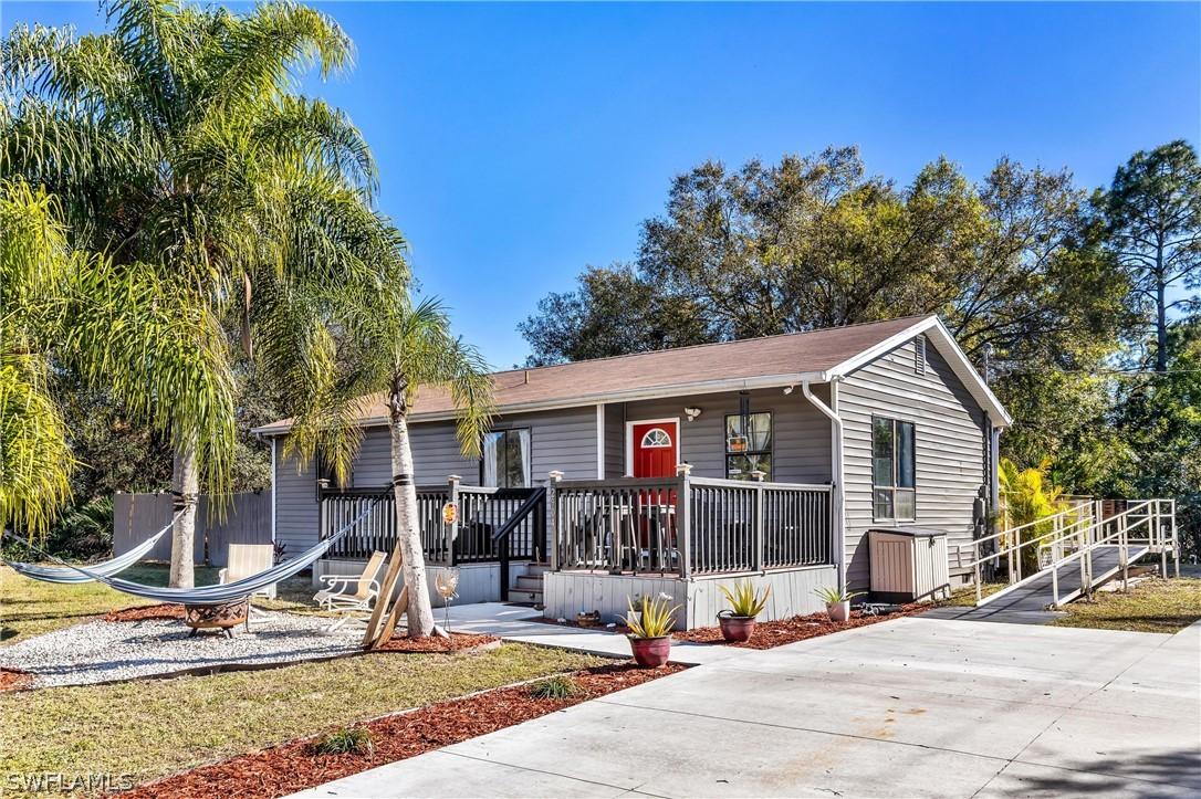 2904 E 13th St., Lehigh Acres, FL 33972