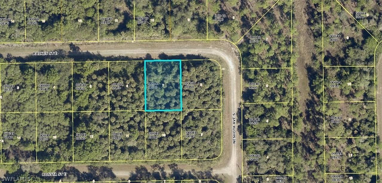 1222 Raines St., Lehigh Acres, FL 33974