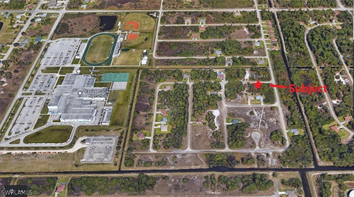 878 Gulf Ln., Lehigh Acres, FL 33974