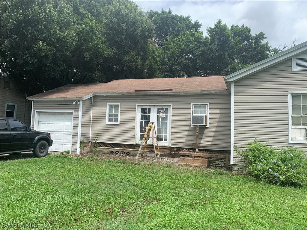 2113 Dora St., Fort Myers, FL 33901