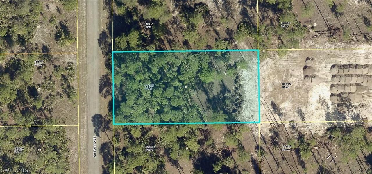 108 Abbott Ave., Lehigh Acres, FL 33936