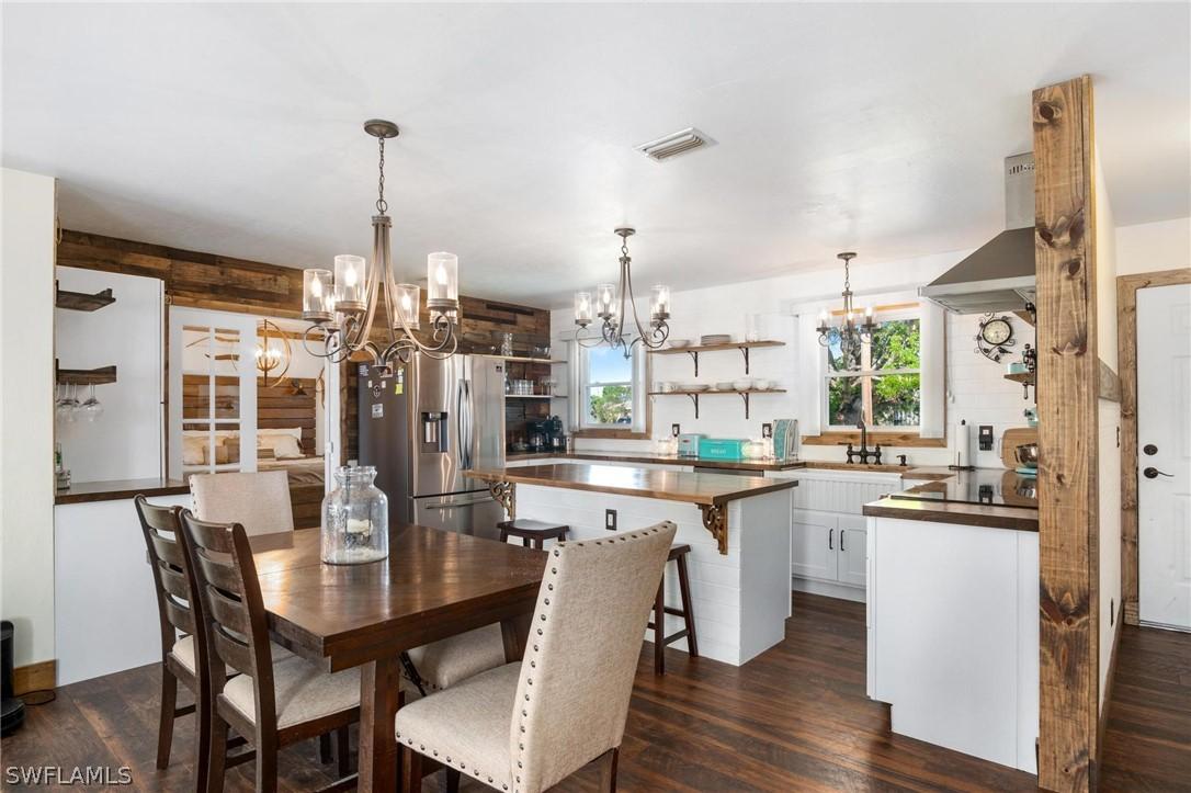 1010 Nicholas Pkwy., Cape Coral, FL 33991