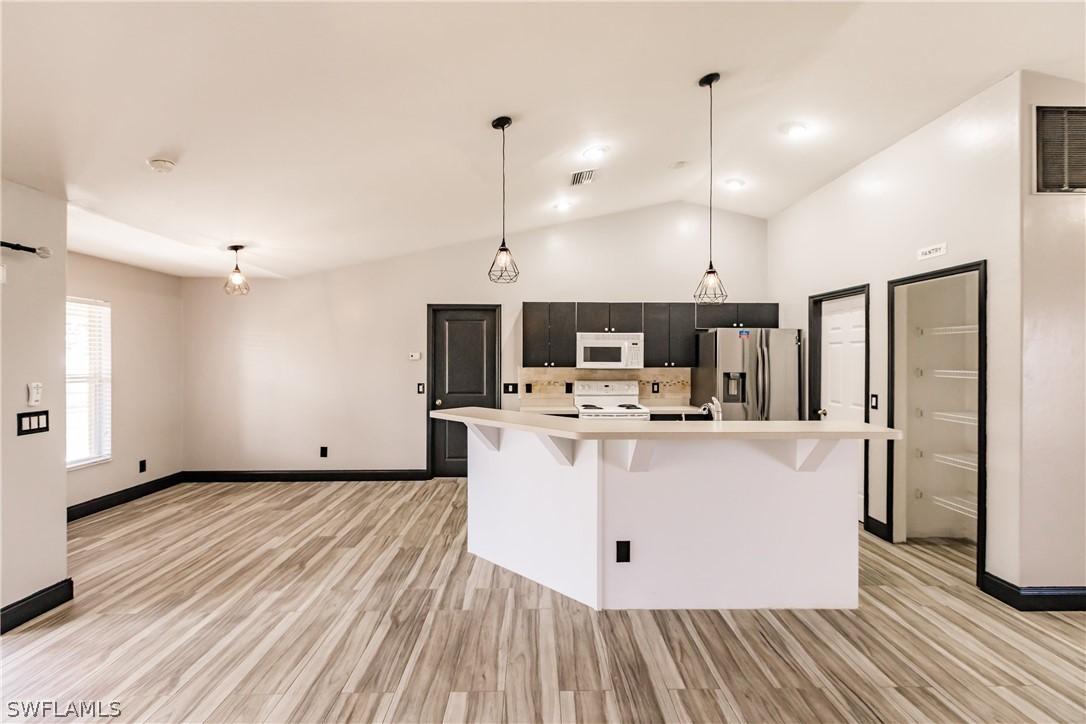 214 NW 25th Ave., Cape Coral, FL 33993