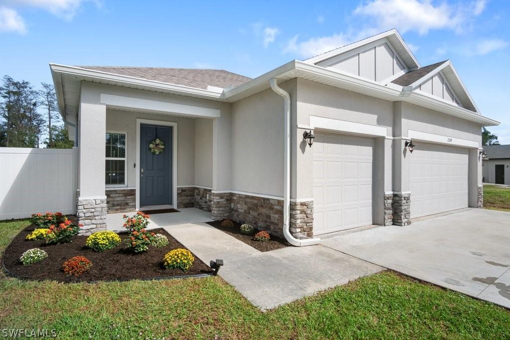 2359 35th Ave., Naples, FL 34120