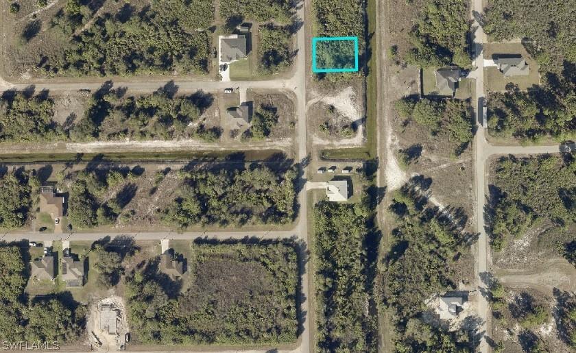 533 Hawthorne Ave., Lehigh Acres, FL 33974