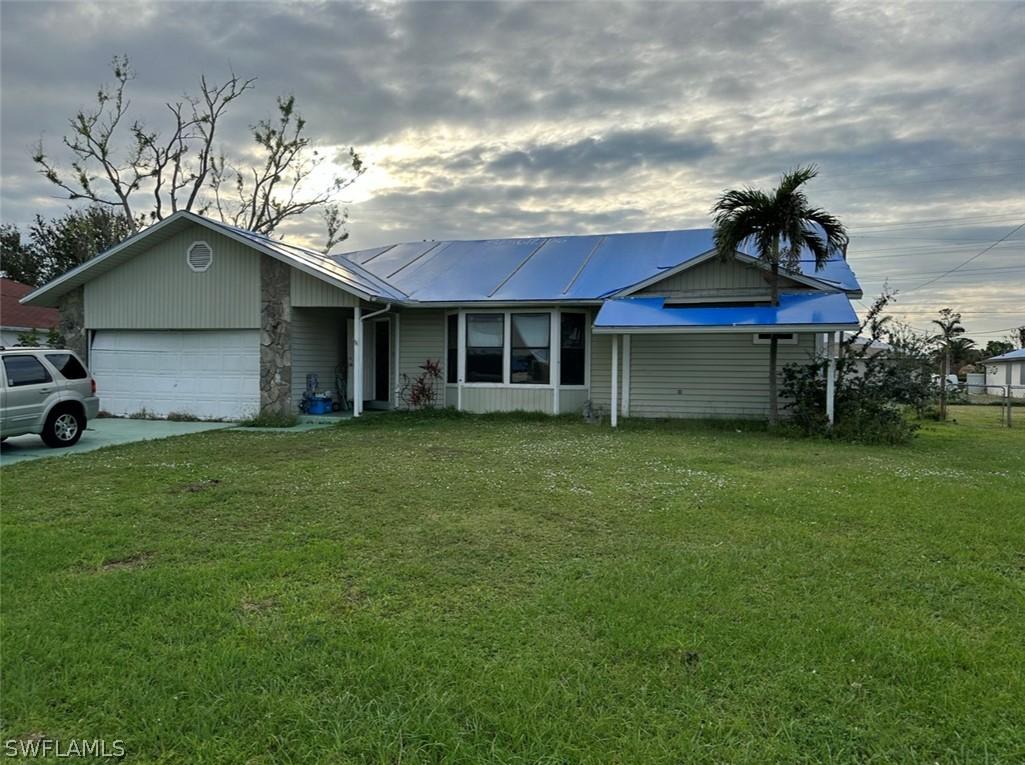 256 SE Santa Barbara Pl., Cape Coral, FL 33990