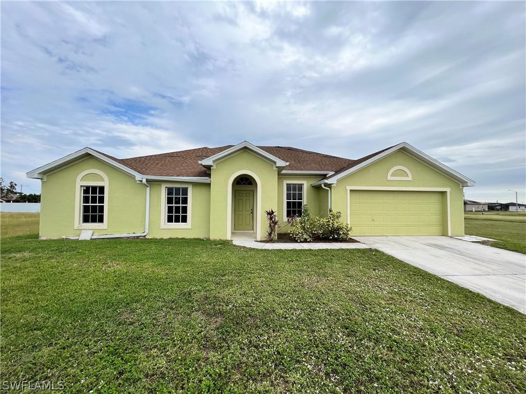 1617 NE 2nd Pl., Cape Coral, FL 33909