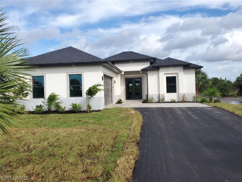 2448 47th Ave., Naples, FL 34120