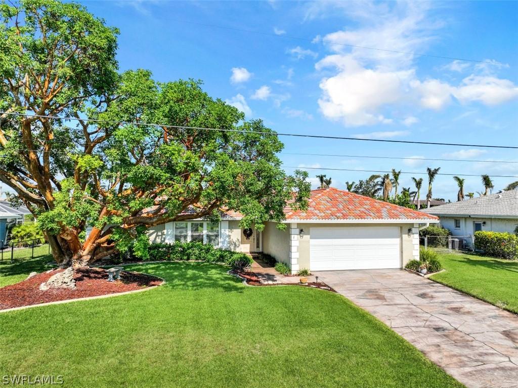 2101 SE 25th Ln., Cape Coral, FL 33904
