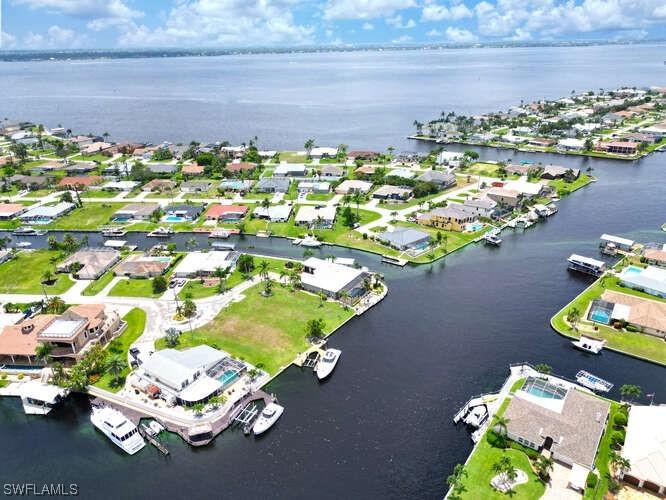 2208 SE 27th St., Cape Coral, FL 33904