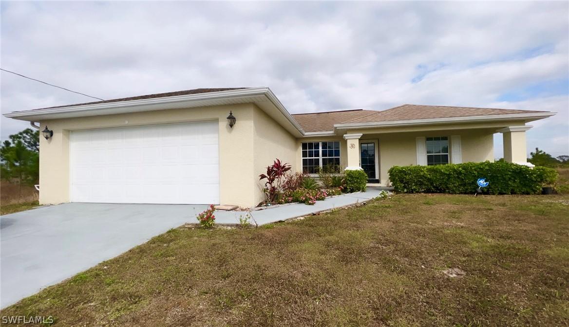 847 Palomino St., Lehigh Acres, FL 33974