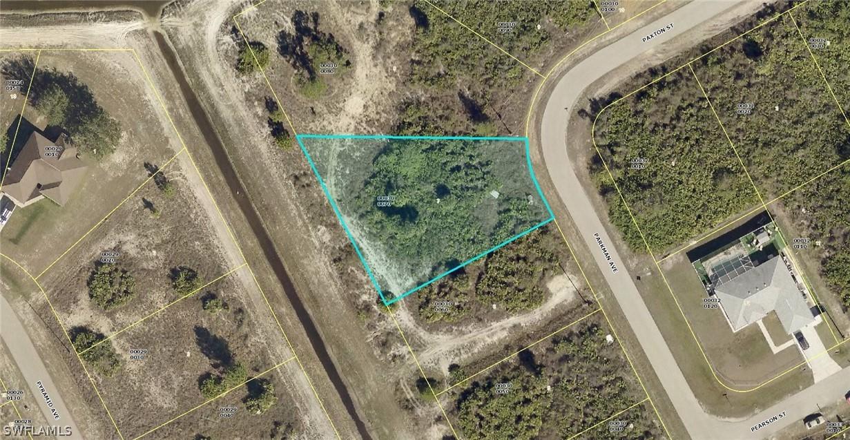 336 Parkman Ave., Lehigh Acres, FL 33974