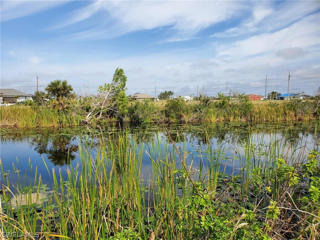 2419 NW 6th St., Cape Coral, FL 33993