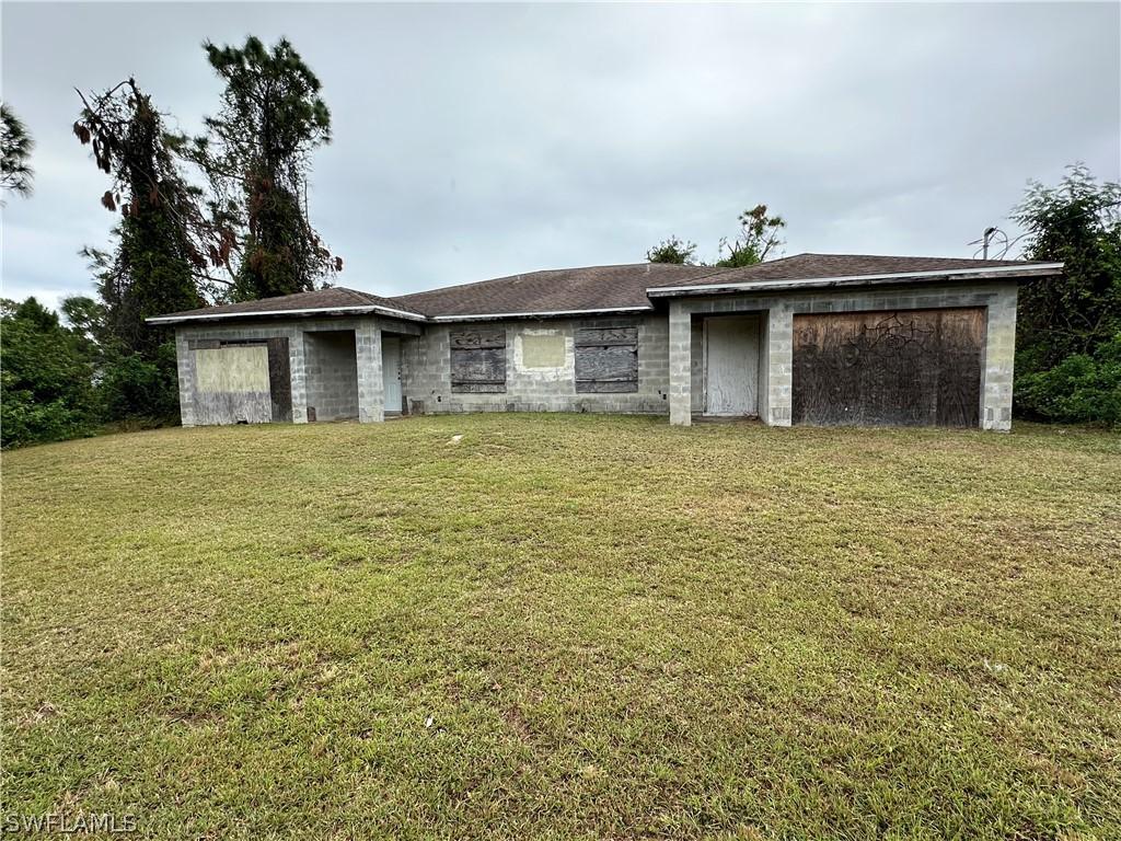 4704-4706 26th St., Lehigh Acres, FL 33973