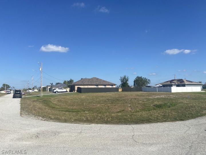 1615 NE 6th Pl., Cape Coral, FL 33909