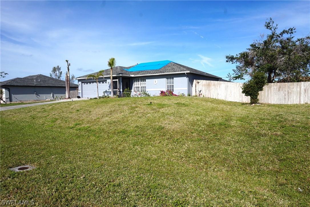 919 SW 25th Ter., Cape Coral, FL 33914