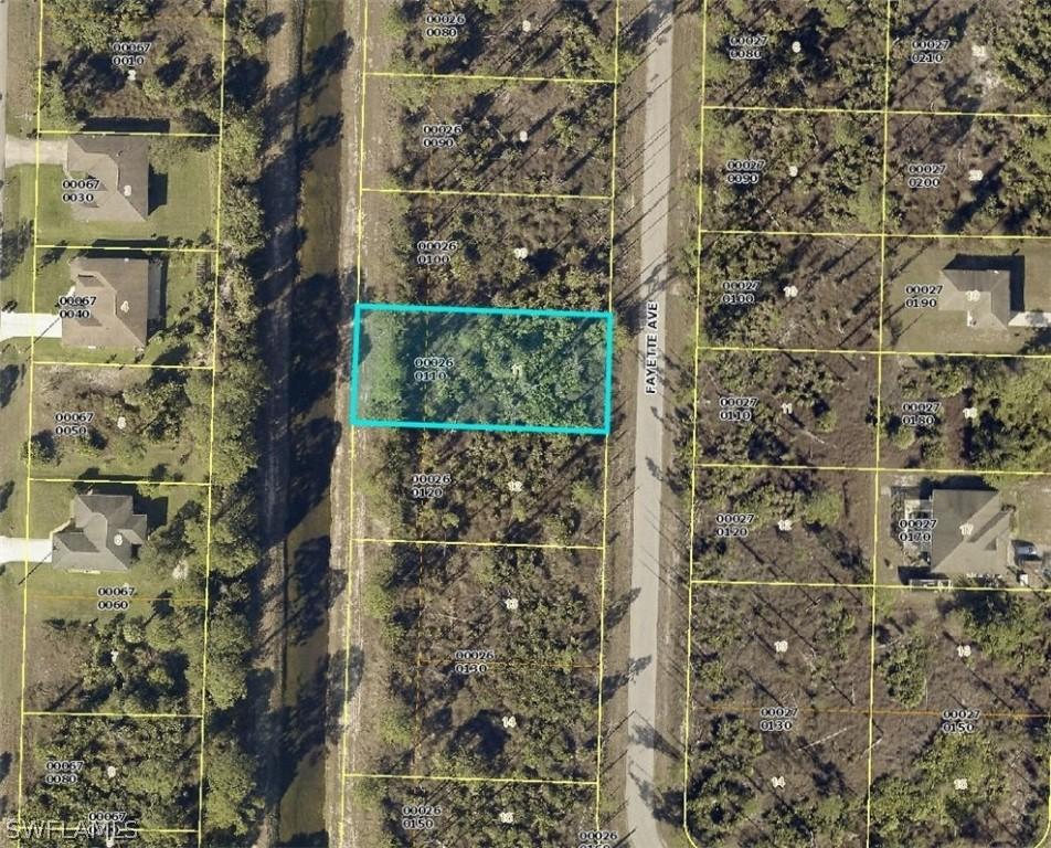 1020 Fayette Ave., Lehigh Acres, FL 33974