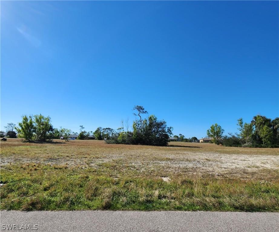 1106 SW 7th Ct., Cape Coral, FL 33991