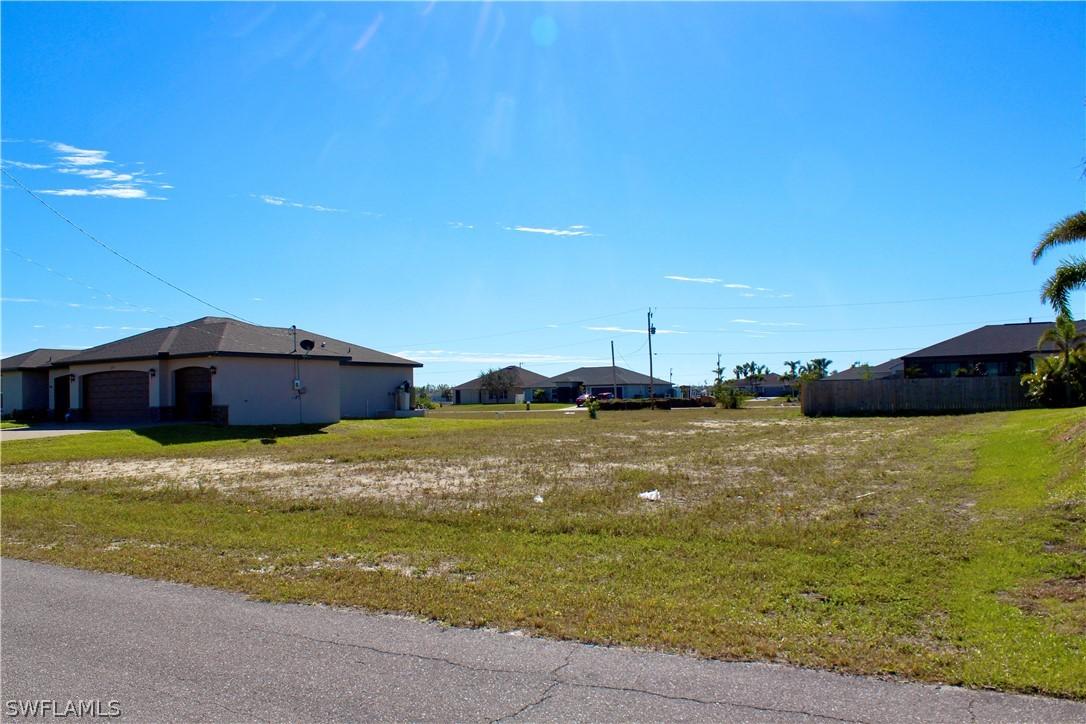 4202 NW 33rd St., Cape Coral, FL 33993