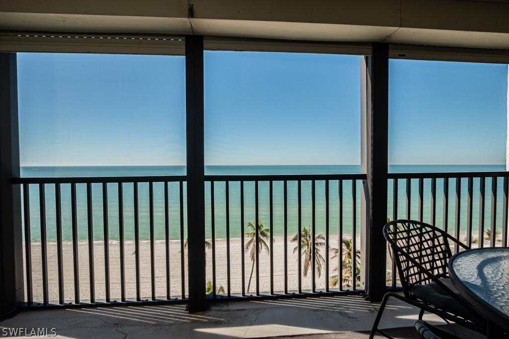 10525 Gulf Shore Dr. #282, Naples, FL 34108