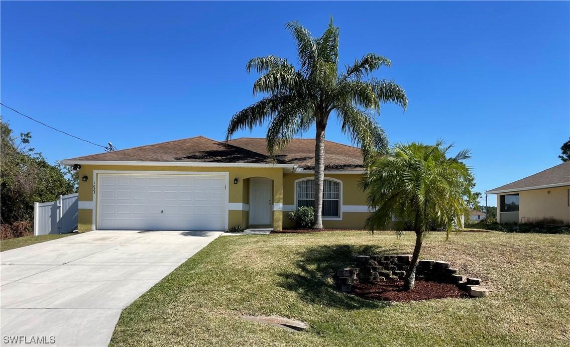 1023 Mark Ave., Lehigh Acres, FL 33974
