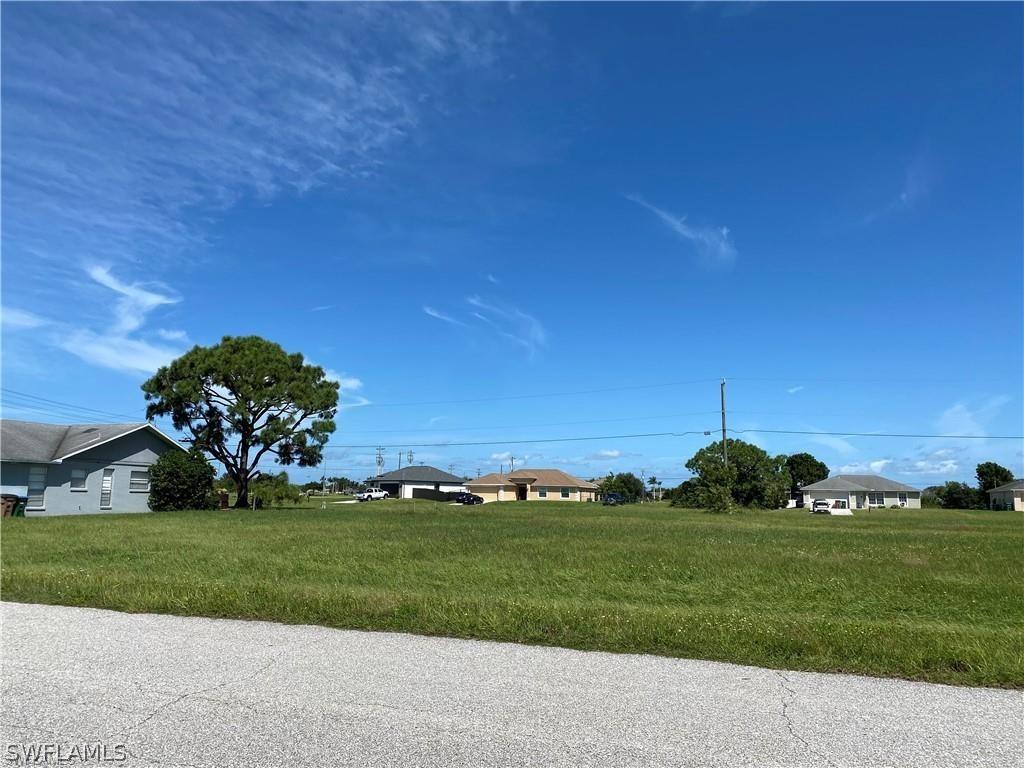 1623 NE 16th Ter., Cape Coral, FL 33909