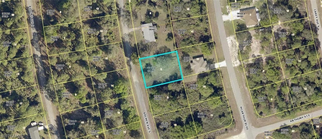 135 Bremen Ave., Lehigh Acres, FL 33974