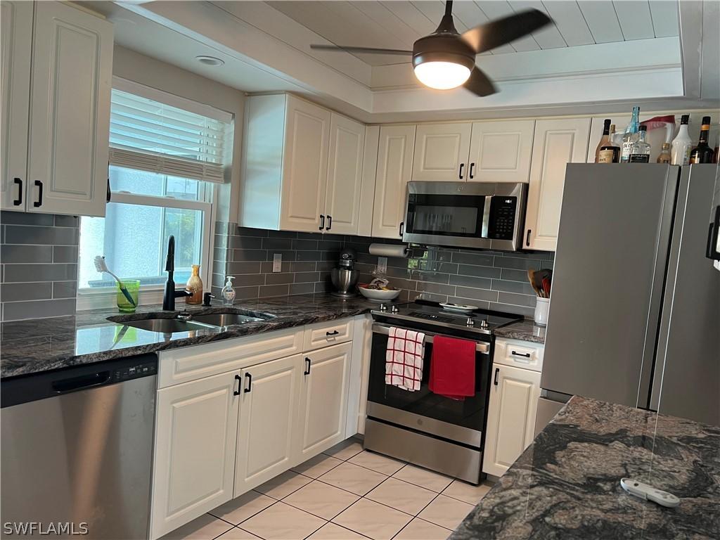 140 SE 2nd Ave., Cape Coral, FL 33990