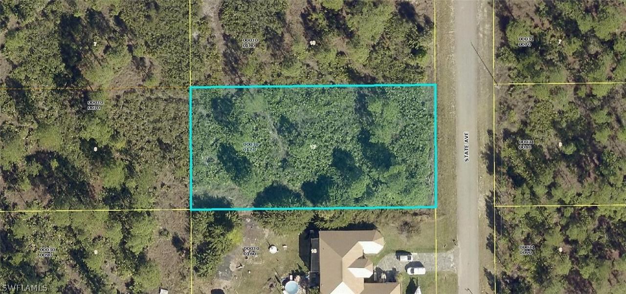 1011 State Ave., Lehigh Acres, FL 33972