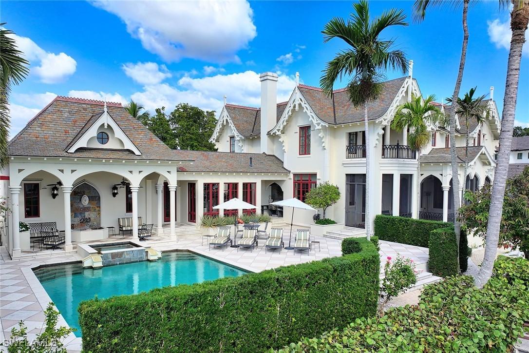 730 21st Ave., Naples, FL 34102