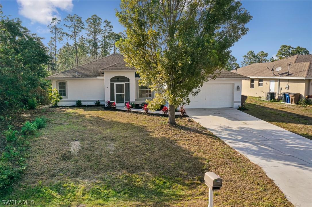 1044 Genoa Ave., Lehigh Acres, FL 33974