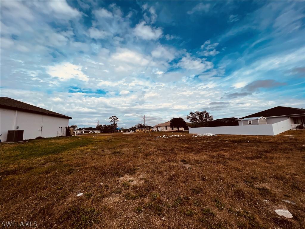 501 NW 26th Ter., Cape Coral, FL 33993