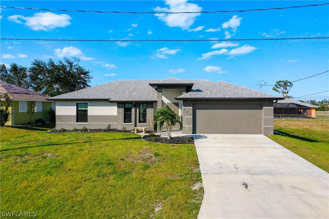 225 NE 14th Ter., Cape Coral, FL 33909