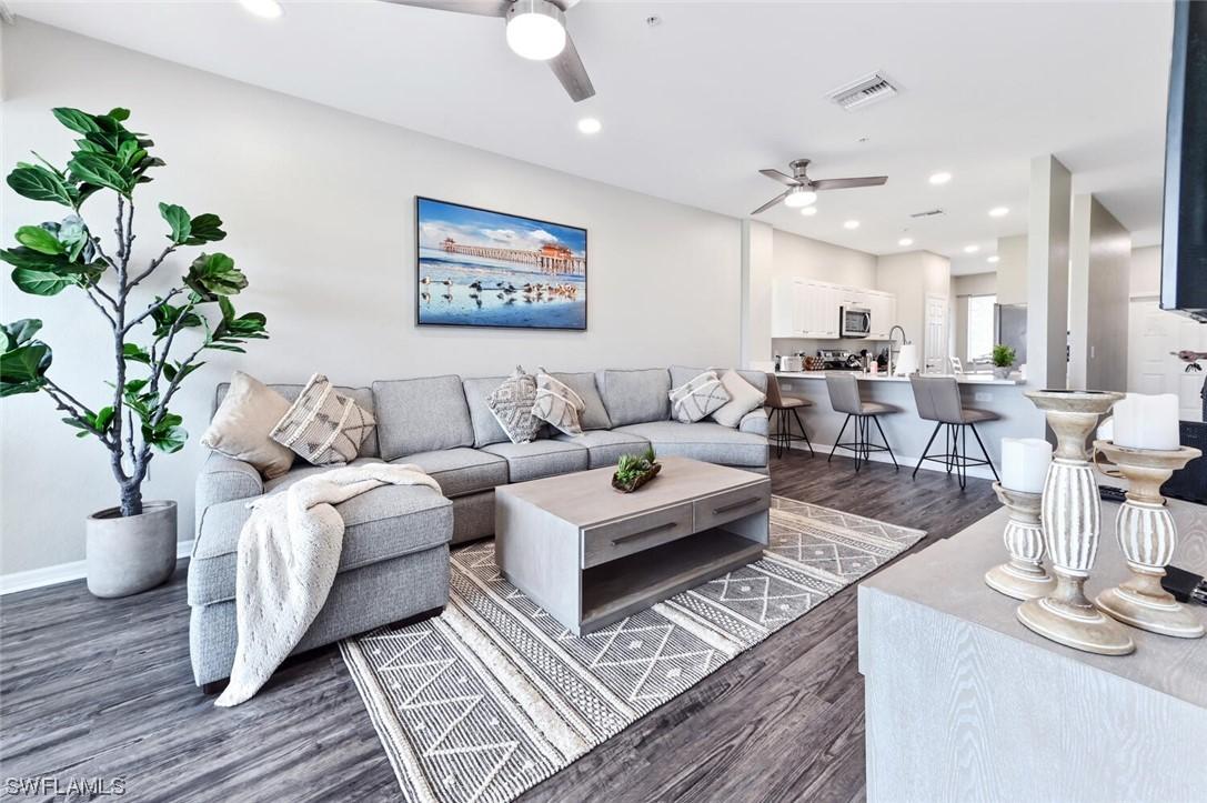 7935 Mahogany Run Ln. #725, Naples, FL 34113
