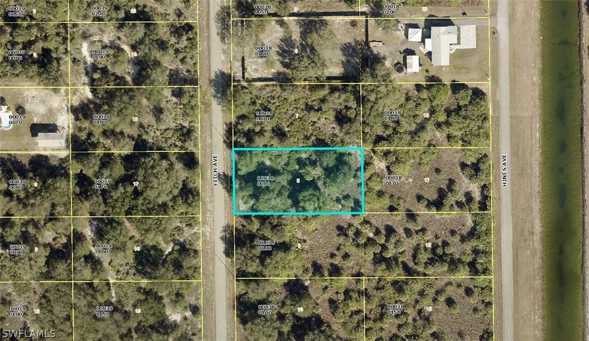 710 Lincoln Ave., Lehigh Acres, FL 33972