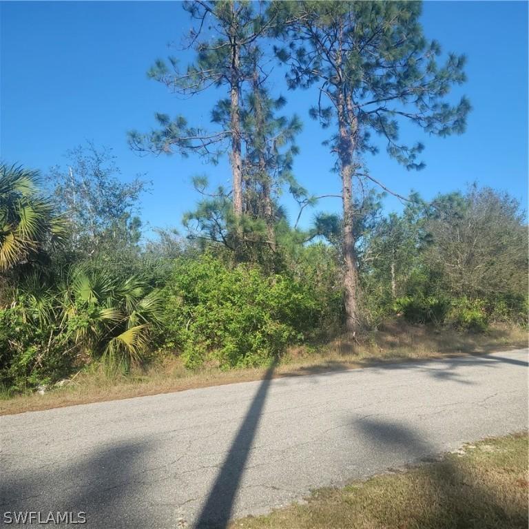 611 Lake Ave., Lehigh Acres, FL 33972