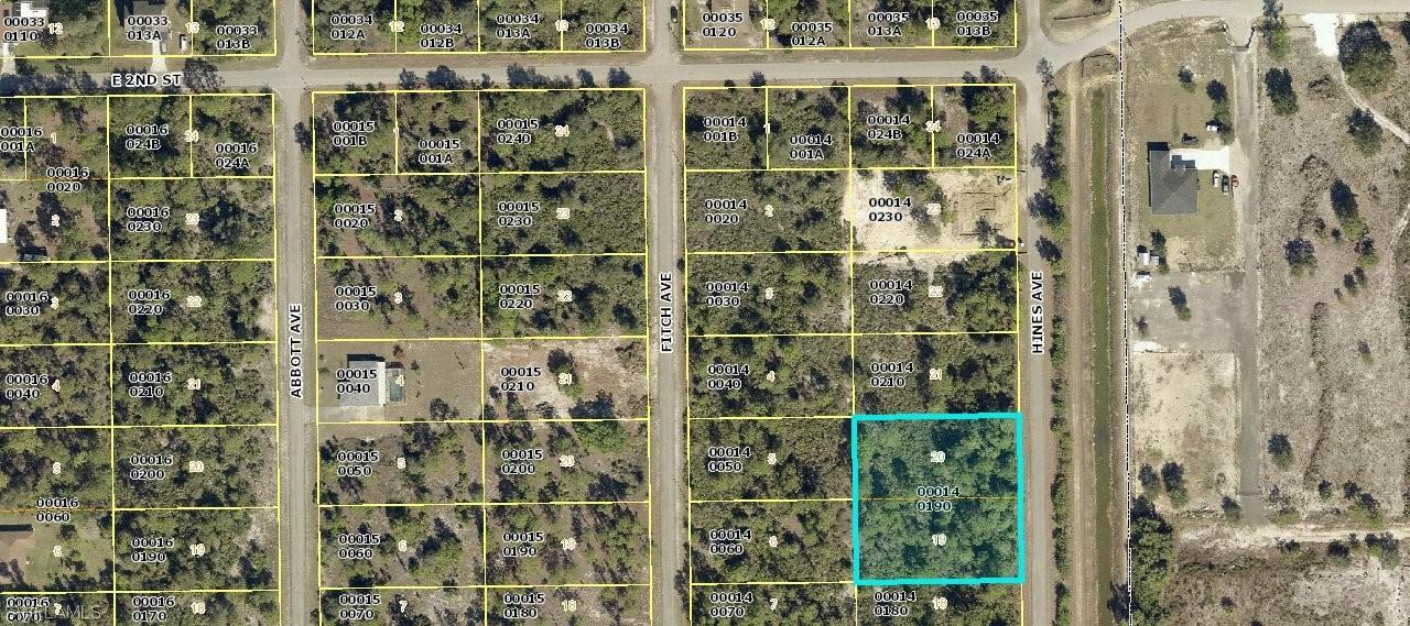113 Hines Ave., Lehigh Acres, FL 33936
