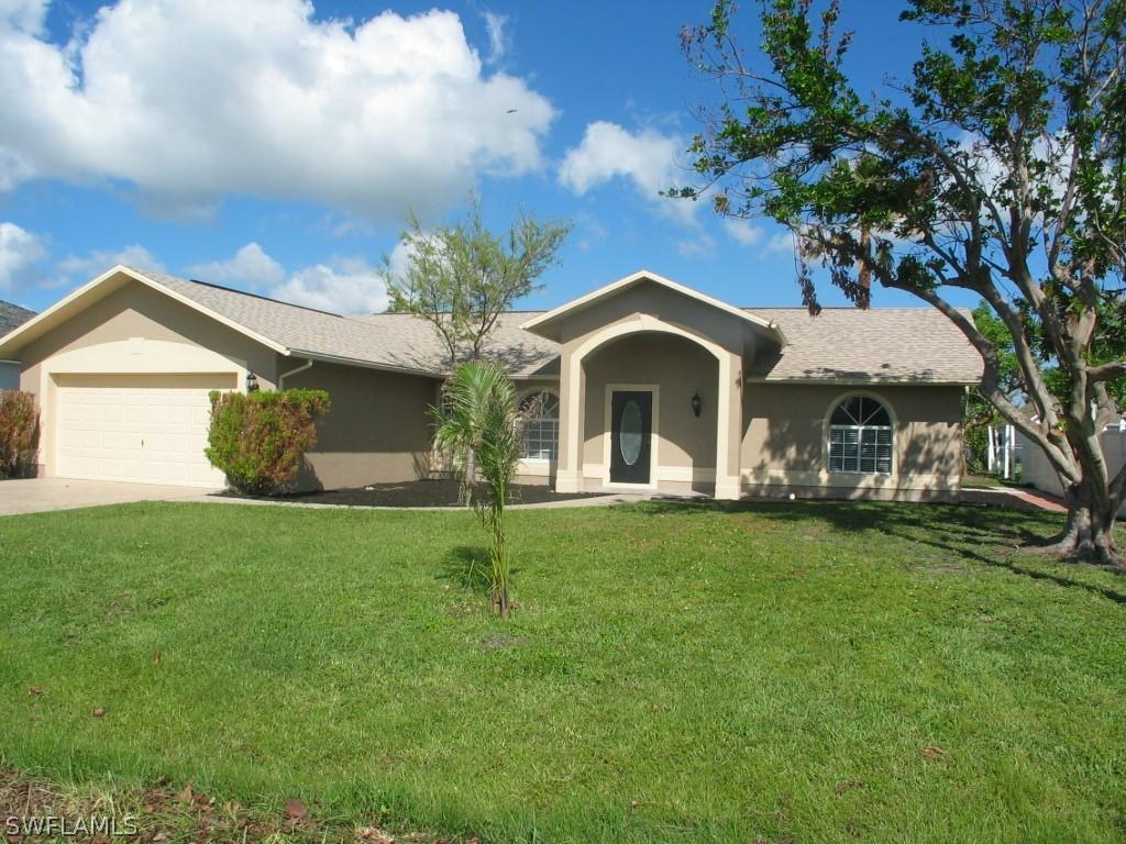 619 SE 30th Ln., Cape Coral, FL 33904