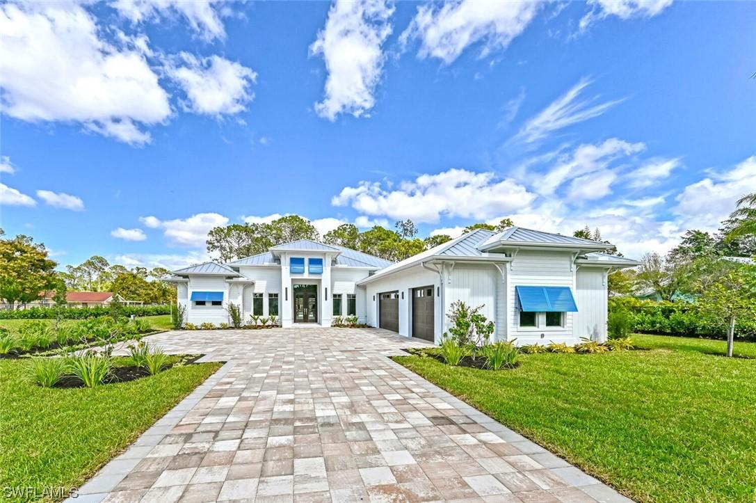 6145 Sea Grass Ln., Naples, FL 34116