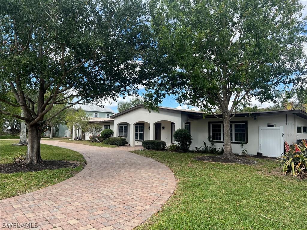 1325 Caloosa Vista Rd., Fort Myers, FL 33901