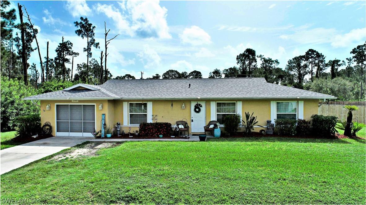 108 Canton Ave., Lehigh Acres, FL 33936
