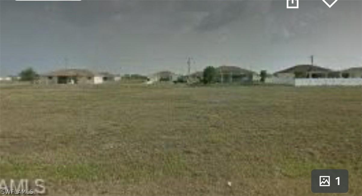 828 NE 23rd Ter., Cape Coral, FL 33909